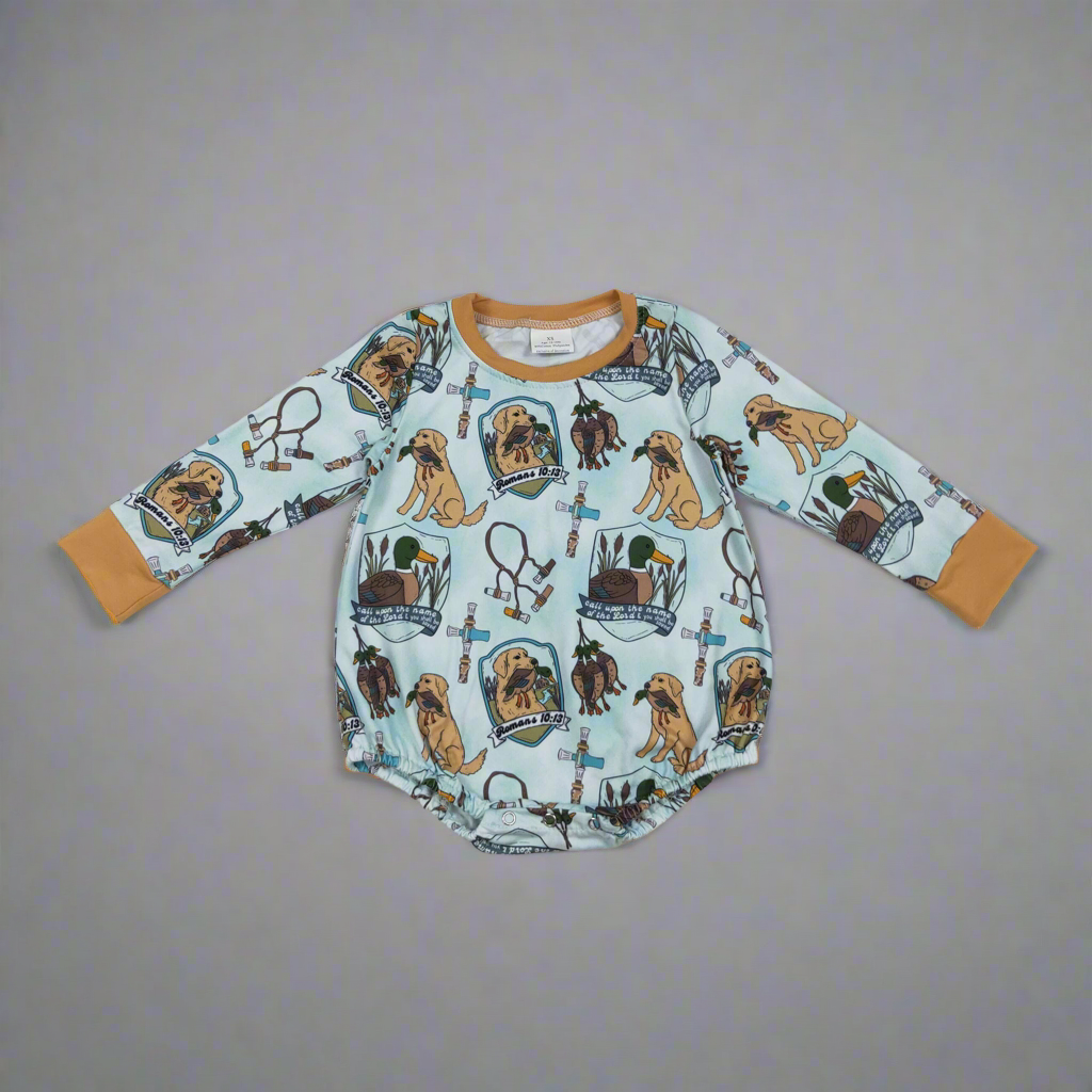 Boys bubble Romans, ducks