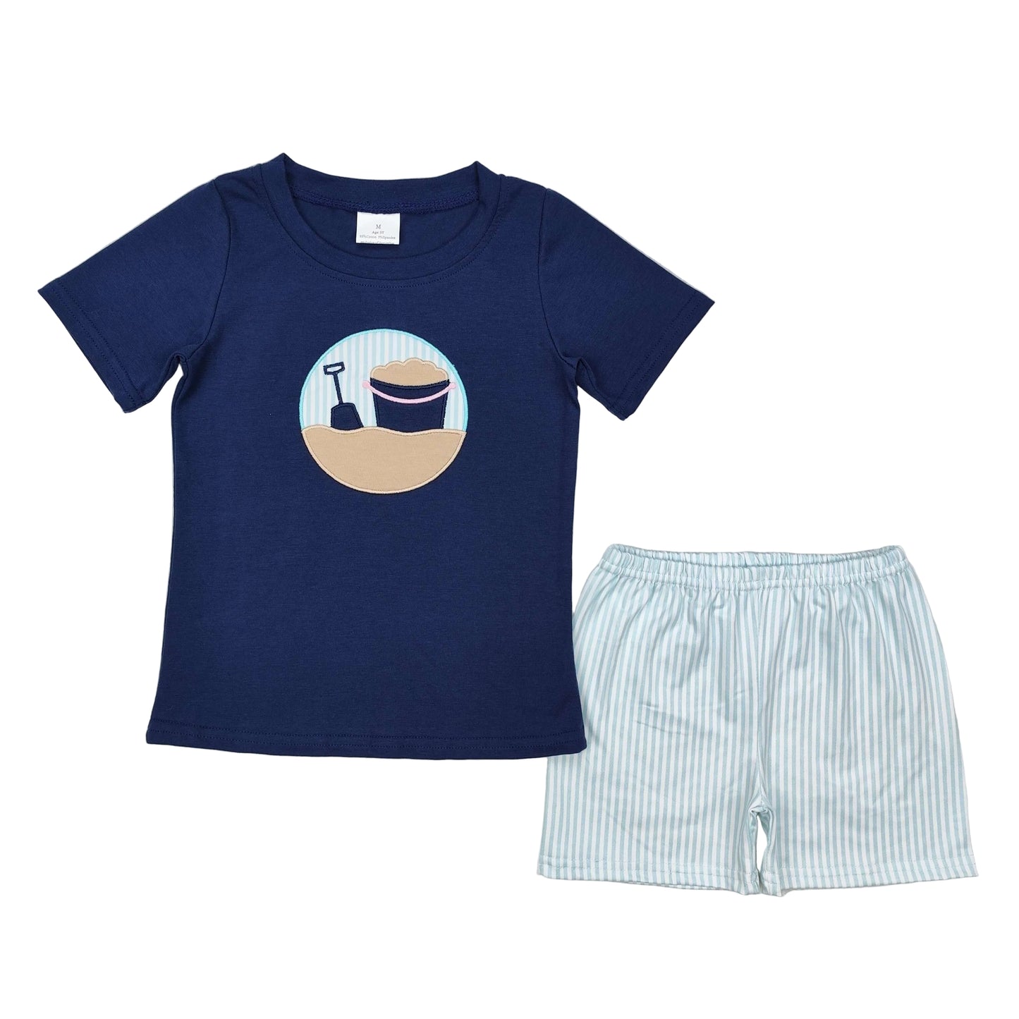 Boys set beach bucket